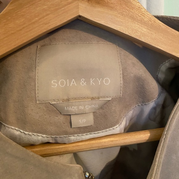 Soia & Kyo Tan/Grey Fringe Suede Jacket Size Small - Picture 4 of 9